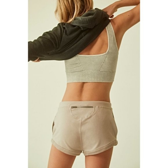 FP Movement Free People Where The Wind Blow Shorts Cashmere Pink Size Medium - Picture 5 of 16